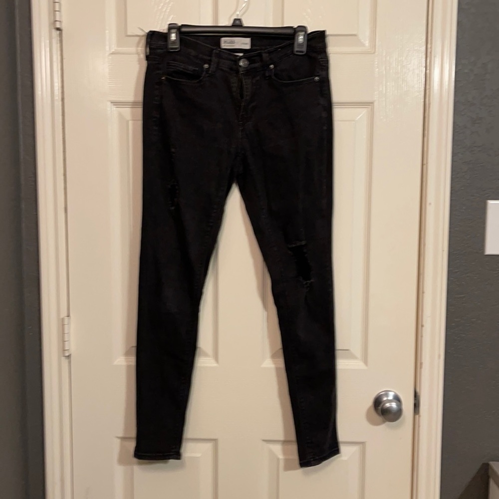 Black distressed jeans